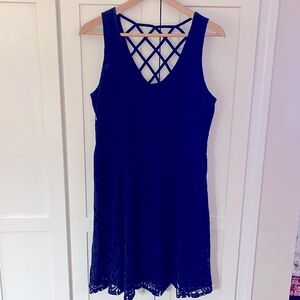 Navy Blue Lace Sleeveless Dress Size L V-Back Lined Str…